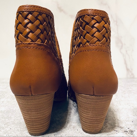 Frye Reed Cognac Woven Cut out Bootie 10M - Picture 5 of 10